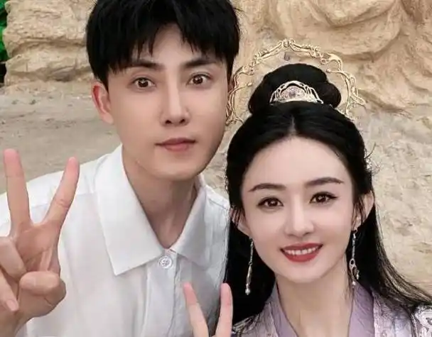 赵丽颖到底帮过多少人王一博鞠躬致谢帮成毅撑场解围