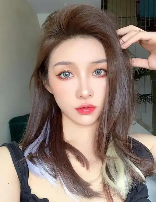 还在染黄头发真out了2021年流行拼色染发显白新潮