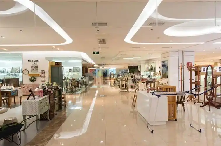 海南生生国际购物中心商铺在售 迷你"钻"铺首付25万/套