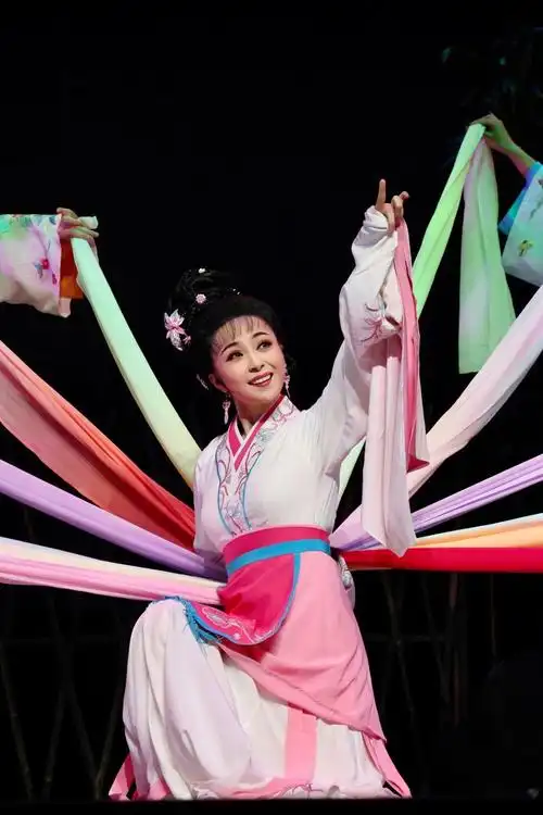 黄梅戏三朵梅花齐聚申城福地