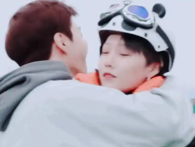 刘雨昕范丞丞又一次合作,站一起时身高差亮了,还以为是眼花了