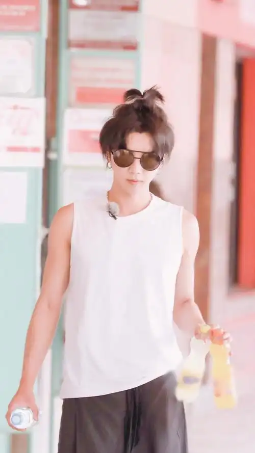 华晨宇东方卫视天籁之战华晨宇假面的温柔那些年我们的华揪揪