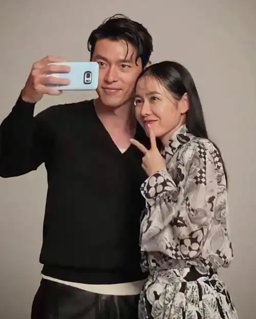 孙艺珍玄彬照片分享