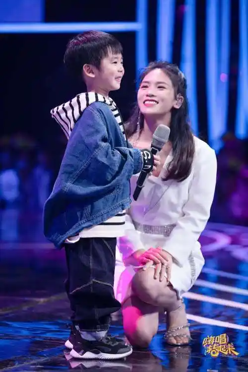 黄英老公(曹帅家庭背景大曝光)