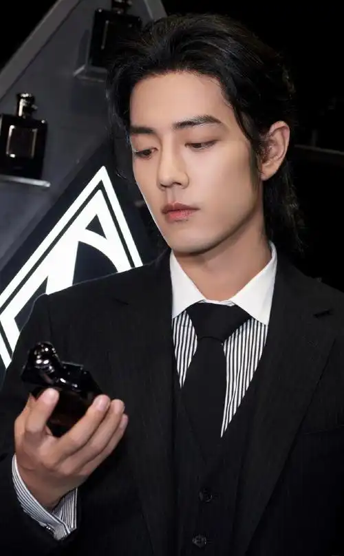 肖战港风贵公子