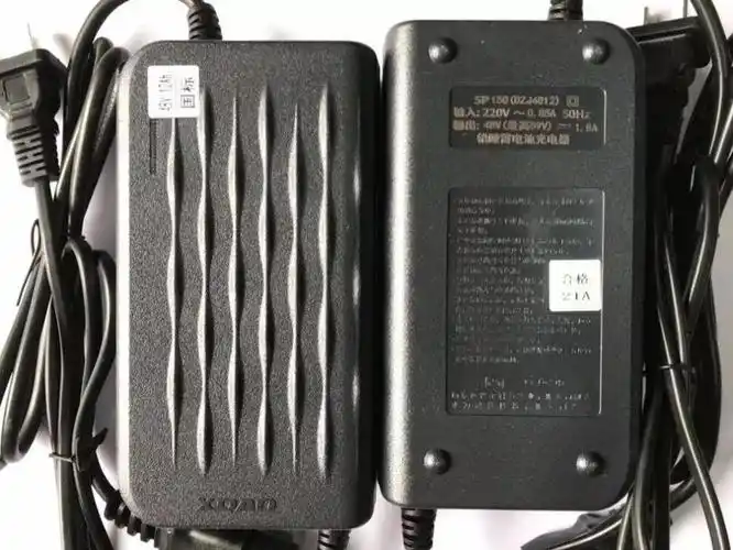 原厂小刀电动车原装充电器新国标电动自行车原装充电器4812ah铅酸 48