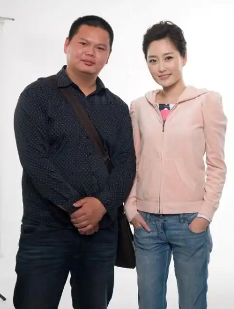 明星合影-经纪人贺晓-金泉网空间