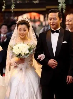 殷桃个人资料简介(身高/星座/生日/图片) 图片