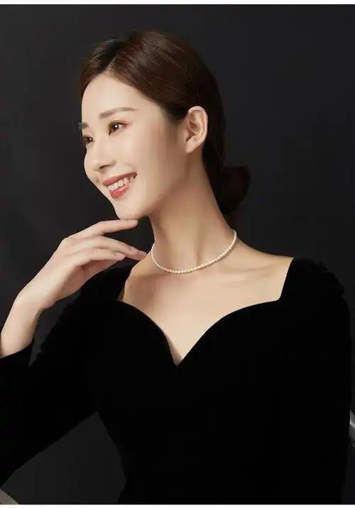 巧俪珠宝强光小米珍珠项链女新款项圈法式气质珍珠锁骨链送礼无吊坠款