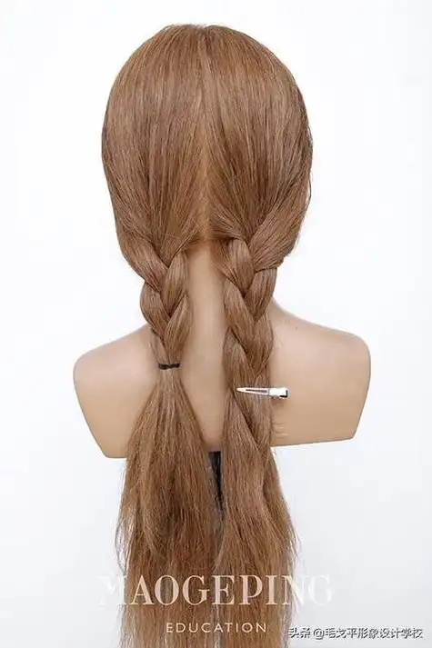 女生扎发推荐 简单实用的低马尾教程