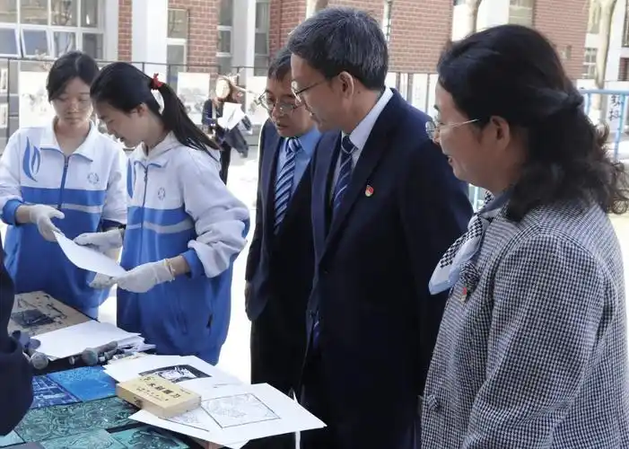 高新一中初级中学与阎良区西飞二中签约合作校