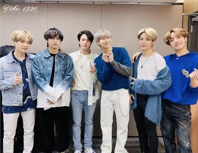 六人团建图来惹!