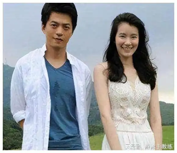 歌手李健32岁父亲离世妻子在最艰难时嫁给他成名后绝不辜负