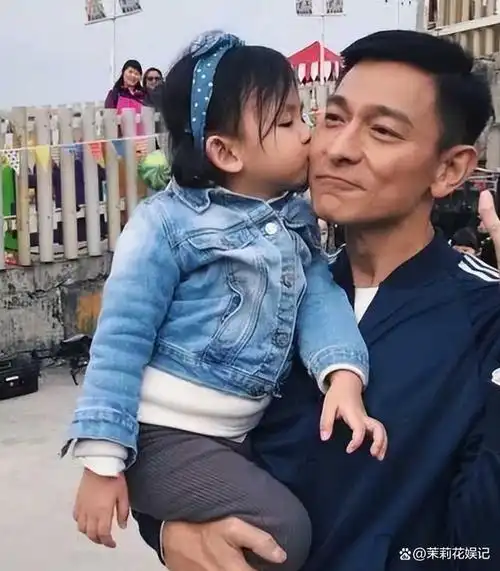 刘德华:一路挫折到今天,和妻子雪藏爱情24年