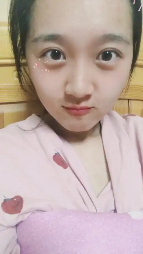 大脸妹妹素颜实名想你