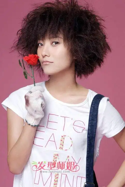女人非主流短发爆炸头 非主流女人爆炸头图片_爱美网发型