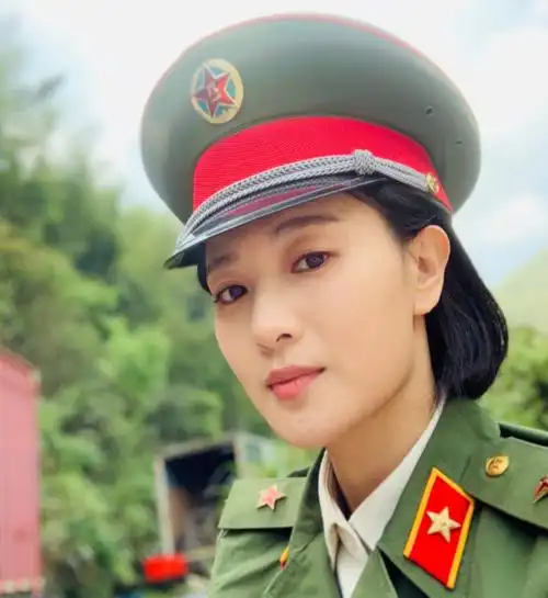 但与此同时,受到的关注度却并没有飙升,同剧其他演员如谷智鑫,徐佳