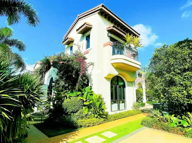 梦幻庄园西班牙风格独栋别墅真漂亮