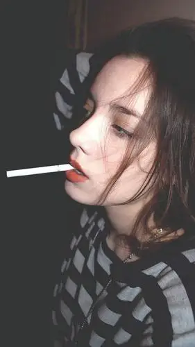 欧美美女抽烟背景,高清图片,手机锁屏桌面-壁纸族