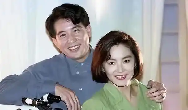 秦汉与林青霞虐恋20年:他没什么错,他不过是没有那么爱她而已_网易