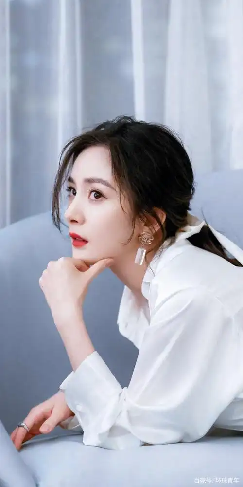 今日美图壁纸赏析:杨幂