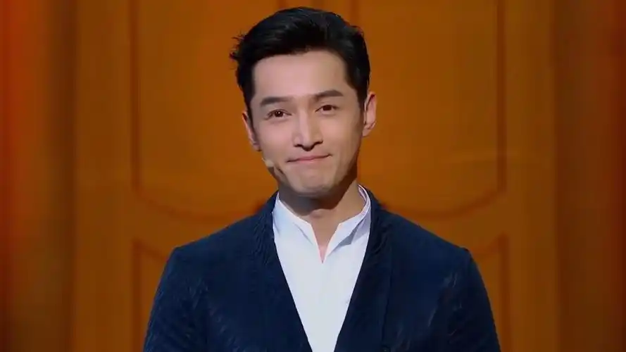 胡歌考中戏成绩单曝光,导演专业排名第二,通知单上照片好青涩稚嫩