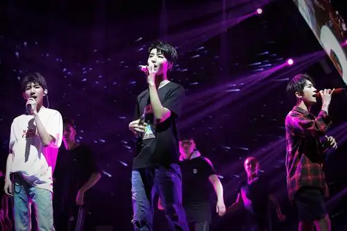 tfboys四周年演唱会登陆南京 嗨燃亮点引万众期待