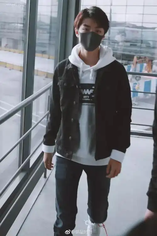 王俊凯 virgil abloh x nike air force