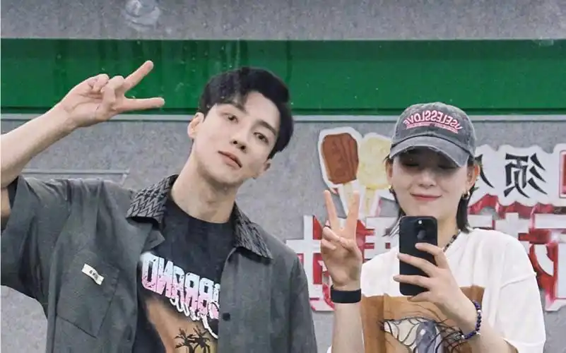 【李斯丹妮x高瀚宇】快乐憨憨二哈x呆呆软萌萨摩耶