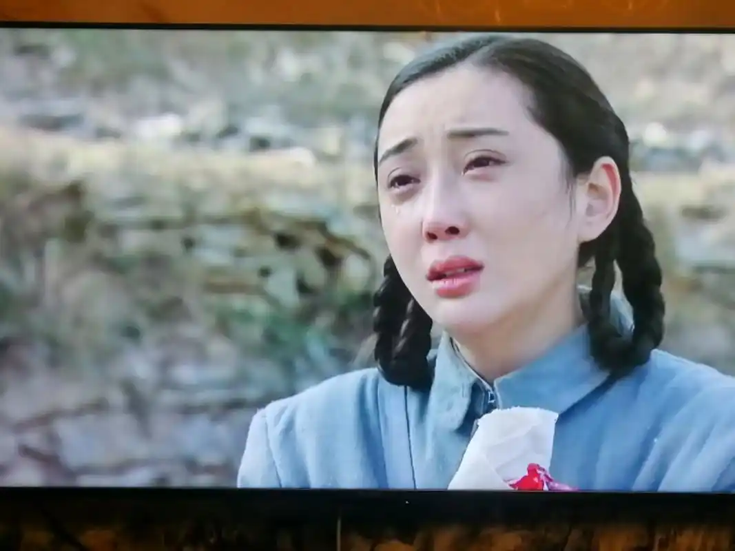 智博,你啥时候背着我们去演戏了?家里人看电视剧(抗日剧),我 - 抖音