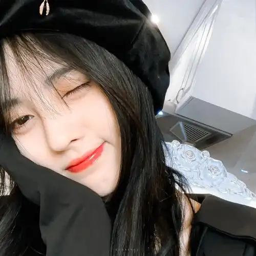 鞠婧祎头像壁纸