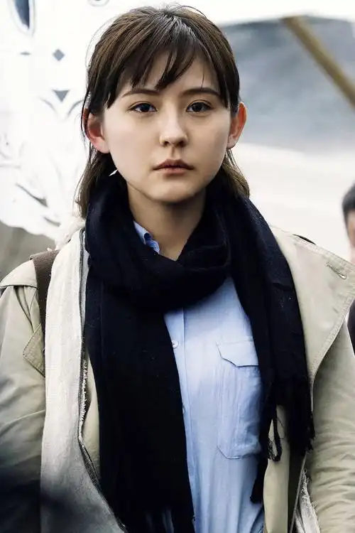 热依扎《缉枪》今日上映 拍戏太拼险成脑震荡