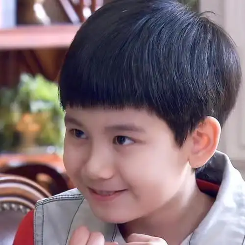 在微博发现了一组胡先煦头像