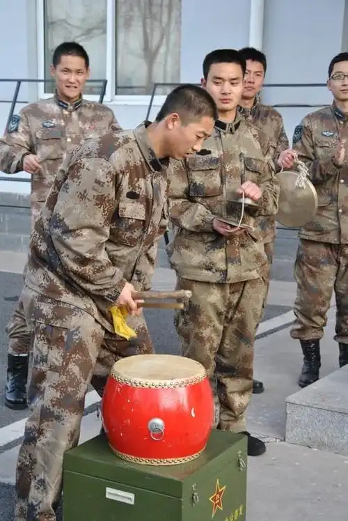 解放军93422部队15名女新兵军营训练生活抓拍