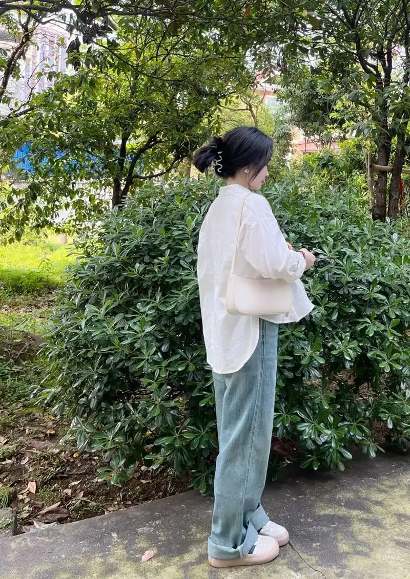 155 小个子|白衬衣牛仔裤被自己背影帅到!