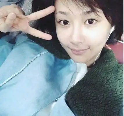 杨紫晒素颜,魏大勋心里有句话,不知当讲不当讲,网友:要送花?