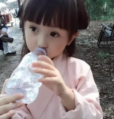 图刘楚恬演秦时明月里的照片放送成为了冉冉升起的小童星