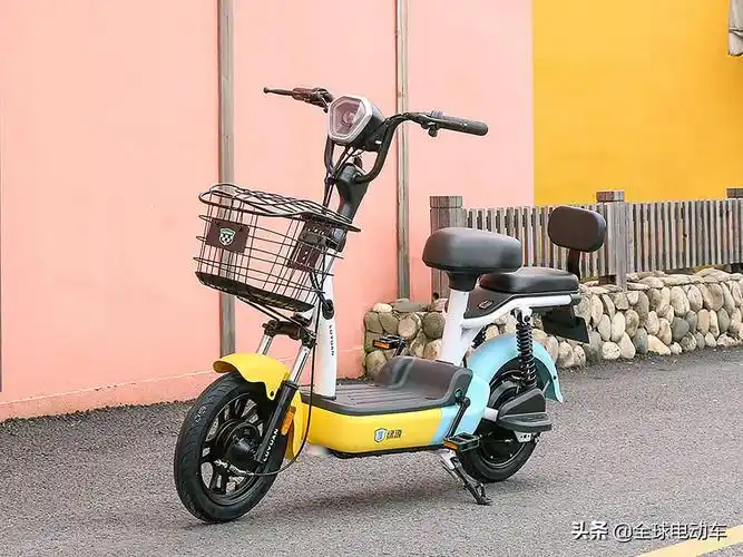 3款绿源电动车来了!外形轻巧,骑行舒适,可上牌,价格1699起-奇点