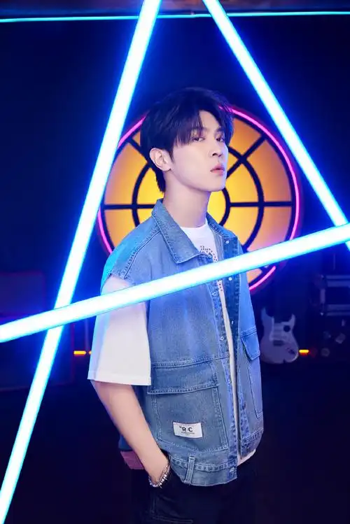 马伯骞惊现长沙橘子洲