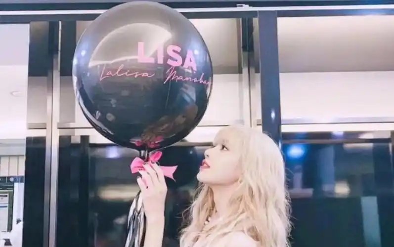 blackpinklisalisa最新舞蹈