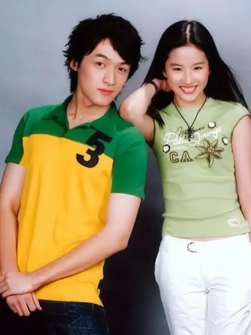 胡歌刘亦菲溢出屏幕的青春感