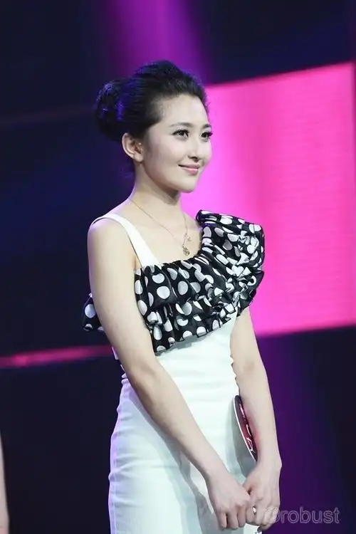 2011快乐女声舞台照