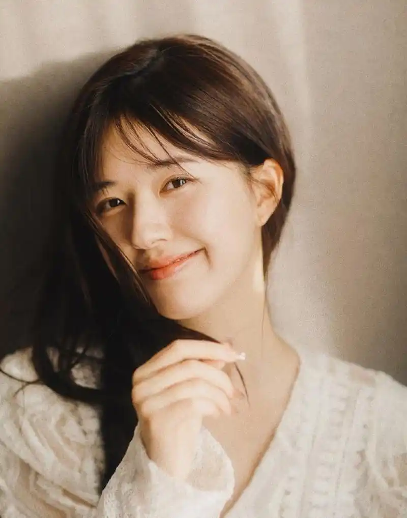 好喜欢她的脸型,笑起来眼睛弯弯的大甜妹了#赵露思# 676767