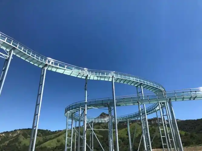 玻璃滑道在施工的时候该怎样选择