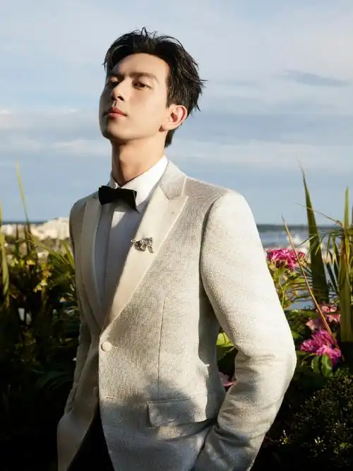 用李现照片当成相亲对象发给老爸##国色芳华