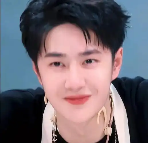 06可爱宝宝@uniq-王一博#王一博的考古日常##王一博