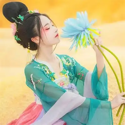 由美头网整理发布,女生头像频道提供更多与小仙女,古装美女,qq头像