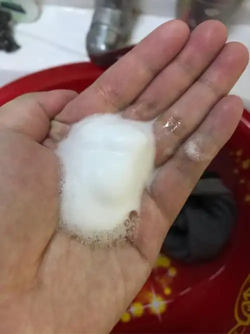 泡沫细腻,上脸舒服,没有任何不适感