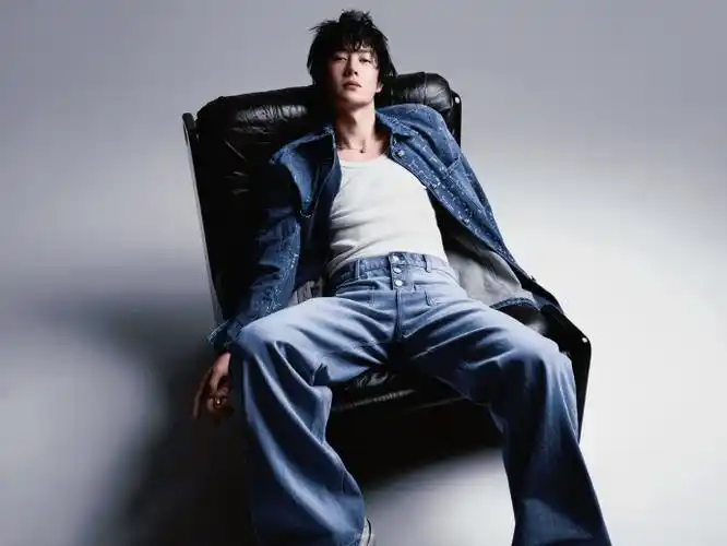 时尚芭莎 王一博##王一博时尚芭莎开年封面