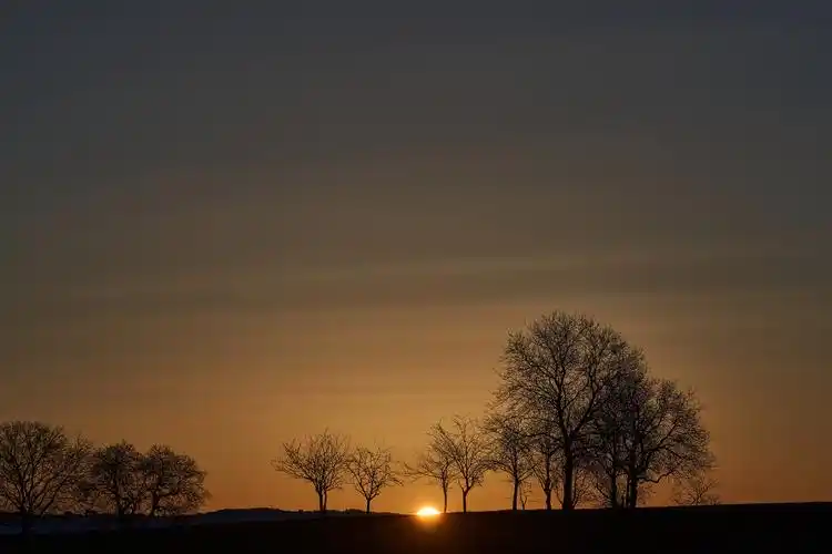 有什么壁纸能让 ipad 横屏和竖屏都合适? - 知乎